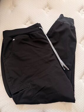 Figs Men's Black Jogger Pants with Light Gray Drawstring